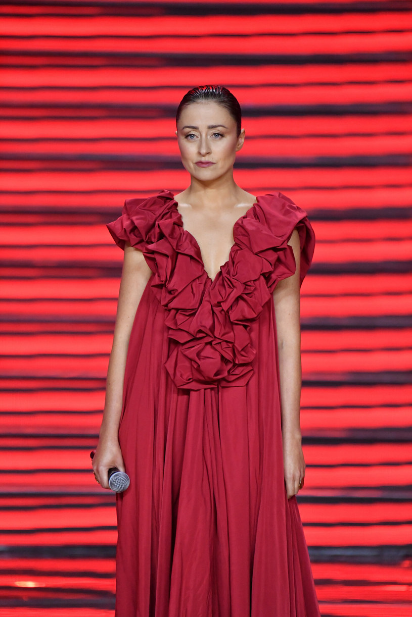 Natalia Przybysz zaprezentowała się w czerwonej sukni / WOJCIECH STROZYK/REPORTER  /East News