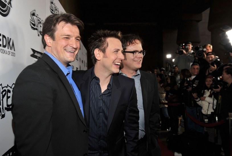 Nathan Fillion, James Gunn i Rainn Wilson na premierze filmu "Super" /Lester Cohen / Contributor /Getty Images