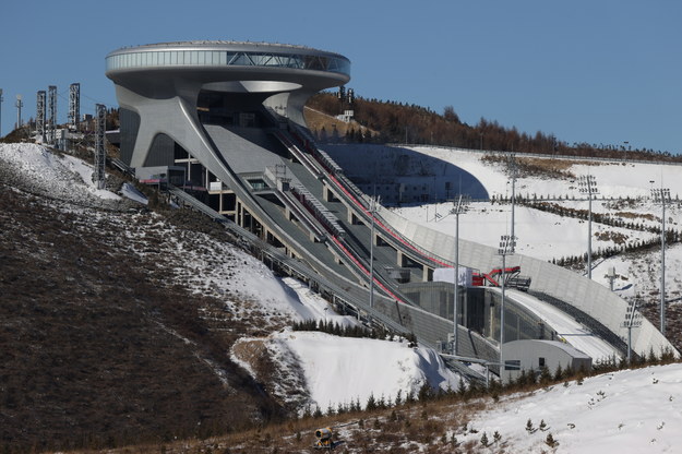 National Ski Jumping Centre w Zhangjiakou /JEON HEON-KYUN /PAP/EPA