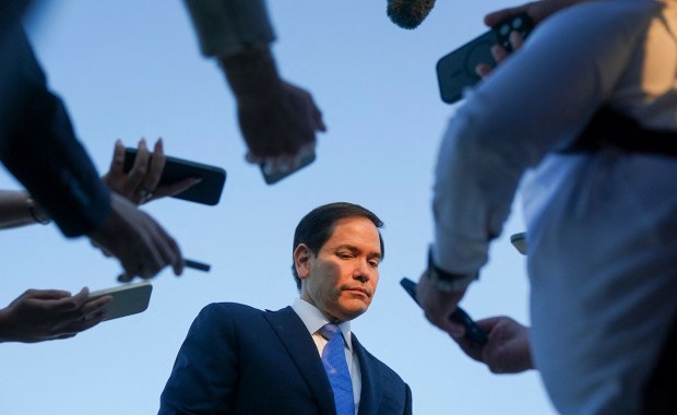 NATO będzie zestrzeliwać rosyjskie samoloty? Sekretarz stanu USA zakończył temat