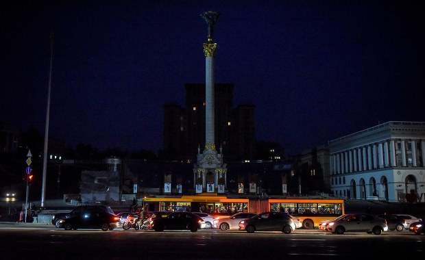 NATO: Odrzucamy twierdzenia, że Ukraina chce użyć "brudnej bomby" [RELACJA]