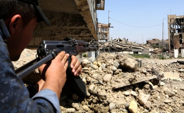 NATO wstępuje do koalicji przeciw ISIS. Ale walczyć nie będzie 