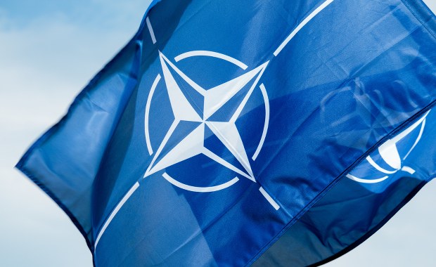 NATO wysyła sygnał ostrzegawczy Rosji po przechwyceniu polskiego samolotu