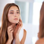 Naturalność to dziś kłamstwo? Dlaczego "clean girl aesthetic" może być niebezpieczne
