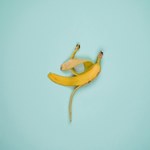 Naturalny peeling ze skórki banana. Sposób na odżywienie i wygładzenie skóry, który zaskakuje skutecznością