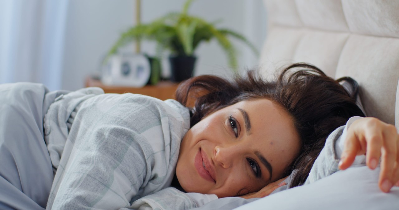 Naturalny sposób na bezsenność. Zaśniesz w 5 minut /Pixel