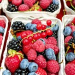 Naturalny sposób na lśniące i mocne włosy? Potrzebujesz tylko dwóch sezonowych owoców