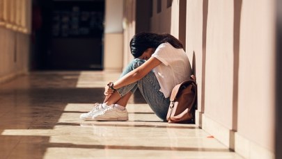 Nauczyciel z zarzutami. Ujawniono korespondencję z uczennicą