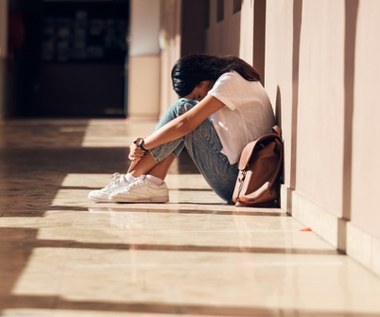 Nauczyciel z zarzutami. Ujawniono korespondencję z uczennicą