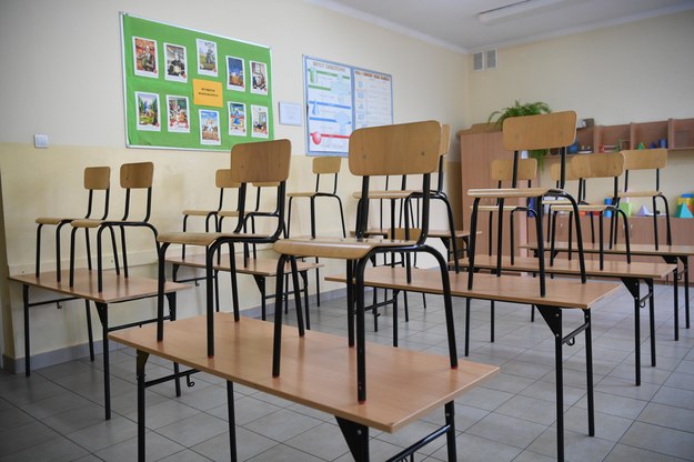 Nauczyciele chcą podwyżek: Oczekujemy 20-procentowego wzrostu /Darek Delmanowicz /PAP