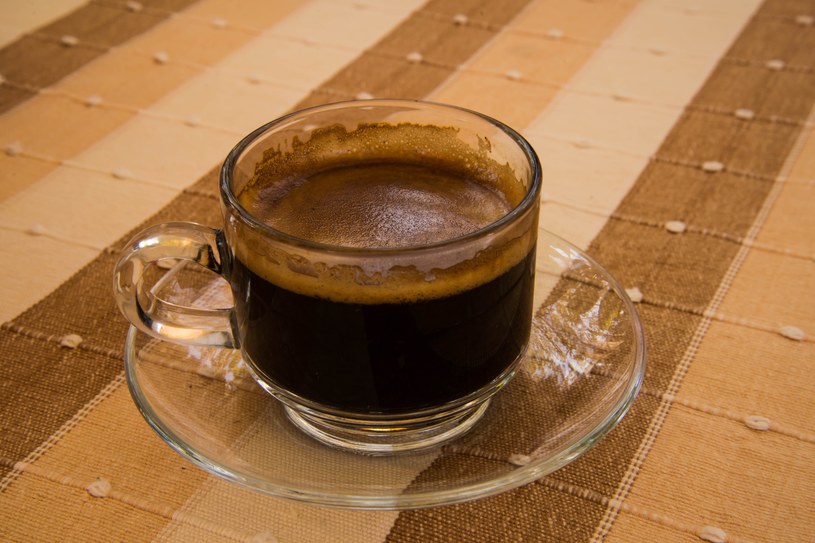 Naukowcy nie mają już wątpliwości co do tego, jak kawa wpływa na ludzki organizm /123RF/PICSEL