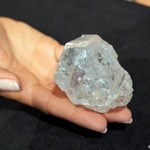 Naukowcy odkryli biliardy ton diamentów. "Występują dość często"