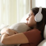 Naukowcy odkryli, dlaczego osoby z depresją trudniej uczą się unikać nieprzyjemności