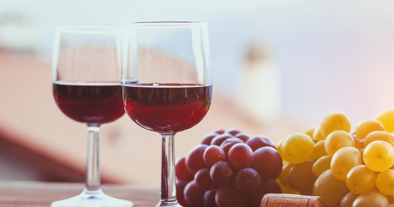 Naukowcy odkryli najstarsze wino w historii /123RF/PICSEL