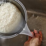 Naukowcy odkryli sposób na mniej kaloryczny ryż! Wszystko dzięki nauce chemii