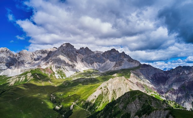 Naukowcy ostrzegają: Białe Alpy są coraz bardziej zielone 
