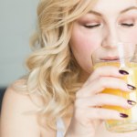 Naukowcy ostrzegają. Regularne spożywanie tych napojów może prowadzić do rozwoju raka