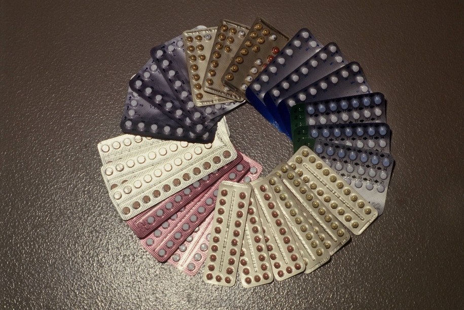 Naukowcy przestrzegają przed tabletkami trzeciej generacji / 	Frank Kleefeldt    /PAP/EPA