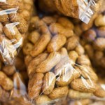 grafen Naukowcy zamieniają łupiny orzeszków w materiał przyszłości