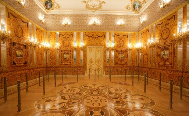 "Naukowcy znaleźli dużą anomalię". Inicjator poszukiwań o Bursztynowej Komnacie