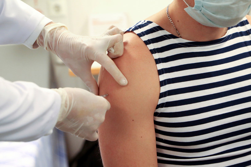 Naukowiec w ostatnim czasie miał pomagać w opracowywaniu szczepionki przeciw koronawirusowi, zdj. ilustracyjne /Andrei Luzik\TASS via Getty Images /Getty Images
