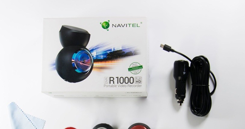 Navitel R1000 - co znajdziemy w zestawie /materiały prasowe