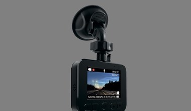 Navitel R300 GPS – kamera z wbudowanym modułem GPS i fotoradarami