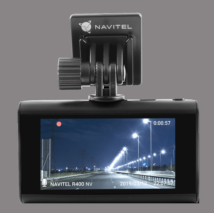 NAVITEL R400 NV /materiały prasowe