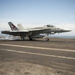 Navy nie chce czekać na F-35 i zamawia dodatkowe Super Hornety