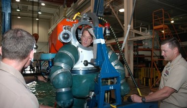 Navy szuka skafandra, który pozwoli nurkować na głębokości 300 metrów