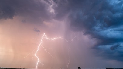 Nawałnice nad Polską. Powalone drzewa, zalane szpitale i setki interwencji strażaków