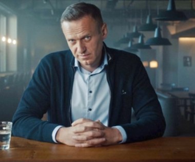 "Nawalny". Tragiczny bohater w cieniu putinowskiego barbarzyństwa [recenzja]