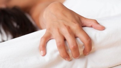 Nawet 100 Niemców rocznie umiera przez... masturbację