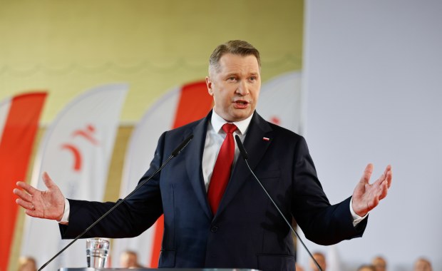 Nawet 2500 zł bez podatku. Czarnek kusi emerytów "srebrną pracą"