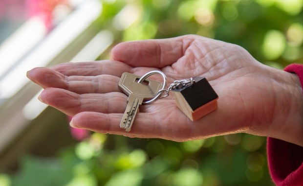 Nawet 50 tys. zł kary za brak rejestracji wynajmu! Nowe przepisy już w 2026 r. 