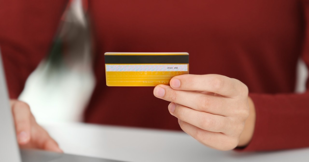 Nawet nieaktywna karta może być dla przestępców cennym źródłem informacji. /123RF/PICSEL