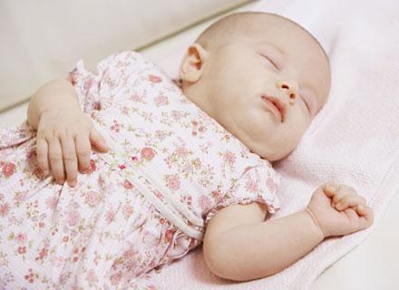Nawet podczas snu obszary słuchowe mózgu śpiącego niemowlęcia przetwarzają bodźce /&copy; Panthermedia