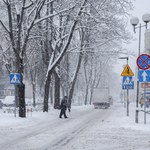 Nawet pół metra śniegu. Zima wdziera się do Polski 