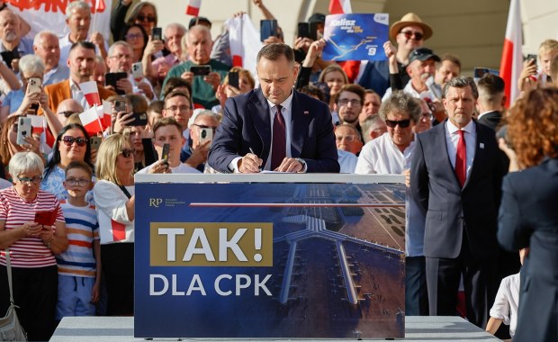 Nawrocki i projekt CPK w "tradycyjnym kształcie". Jest podpis