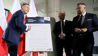 Nawrocki podpisał deklarację ws. CPK. Chce powrotu projektu z czasów PiS