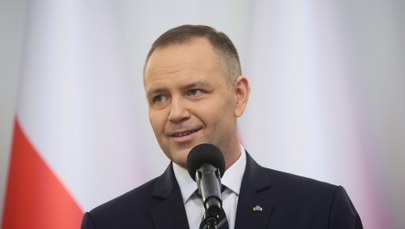 Nawrocki podpisuje ustawy i atakuje rząd. "Fałszywa opowieść"