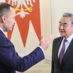 Nawrocki rozmawiał z Wangiem Yi o rosyjskich prowokacjach i bezpieczeństwie