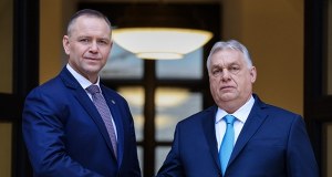 Nawrocki spotkał się z Orbanem. Ponad godzina za zamkniętymi drzwiami