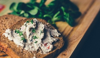 Найкраща намазка на хліб, вона надовго насичує, покращує роботу мозку та зміцнює імунітет