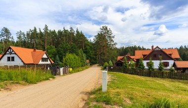 Nazwę tej wsi niełatwo zapamiętać. Jest najdłuższa w Polsce