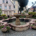 Nazywają go Wenecją Karkonoszy. Ma piękną starówkę i podziemne atrakcje