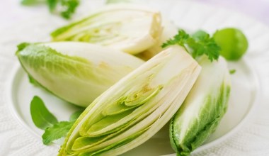 Nazywają ją "złotem dla stłuszczonej wątroby". Seniorzy powinni jeść regularnie