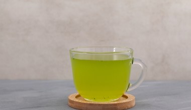 Nazywana jest drzewem cudów. Herbata z jej liści dba o serce, obniża cukier i wagę