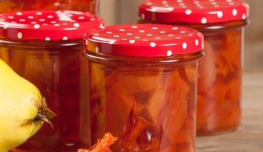 Nazywana jest polską cytryną. Zrób syrop, oczyszcza organizm, pomaga na kaszel i trawienie