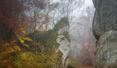Nazywany jest “polską Szwajcarią”. W listopadzie zachwyca urokiem i widokami 